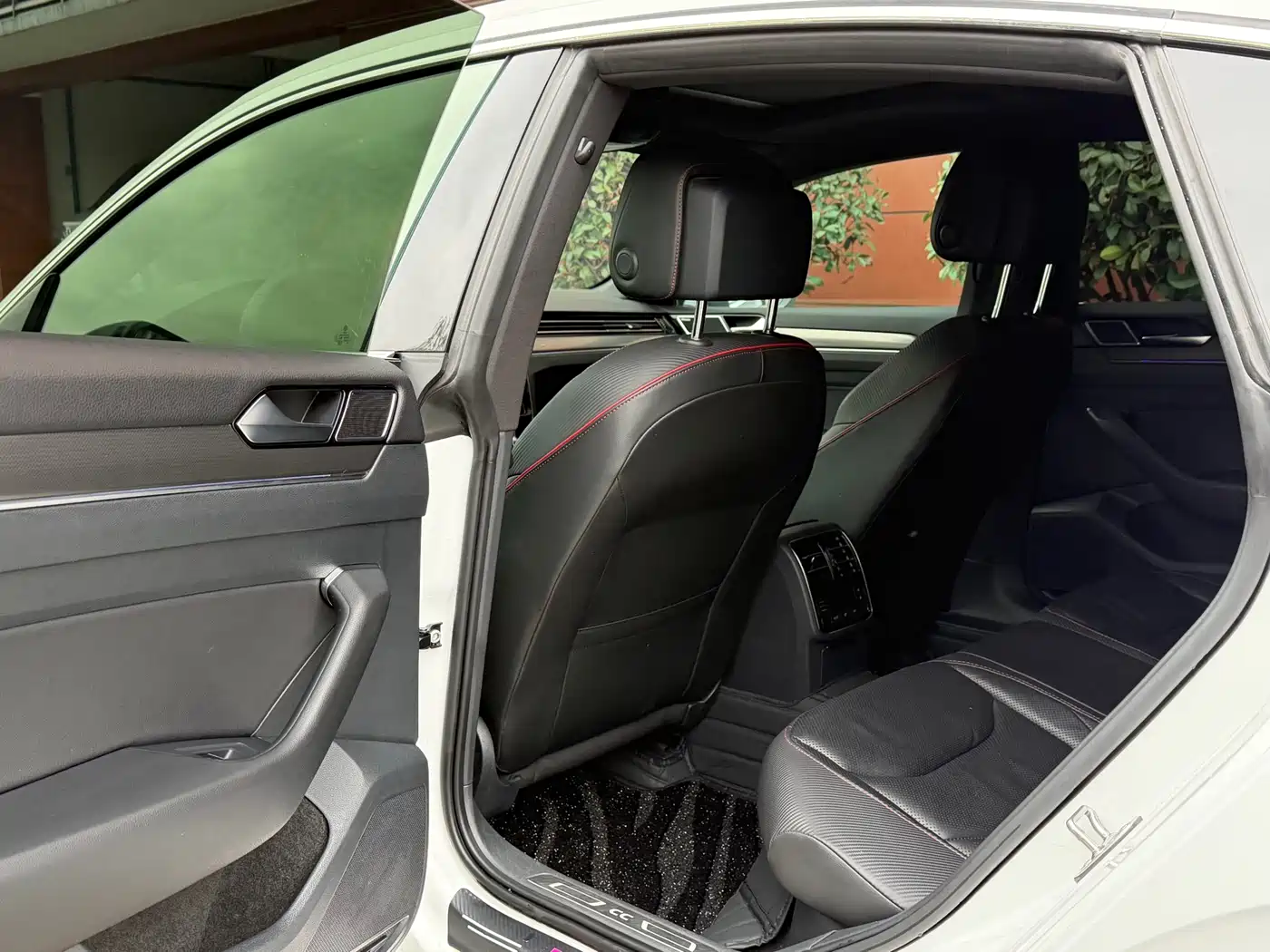 Volkswagen FAW-Volkswagen CC 2020 330TSI Glamour Version China VI фото 8