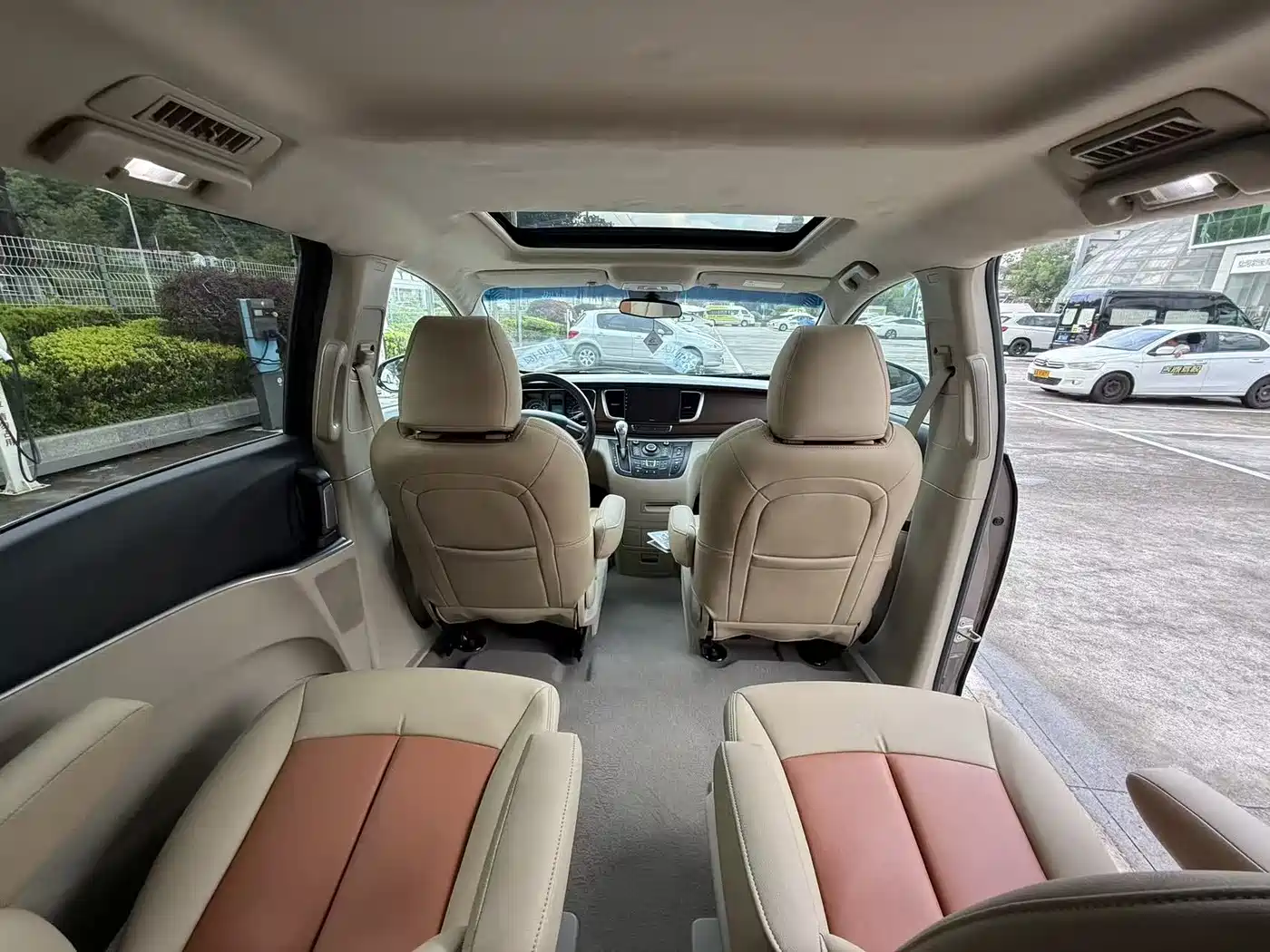 Buick GL8 2014 2.4L CT Luxury Business Comfort фото 11