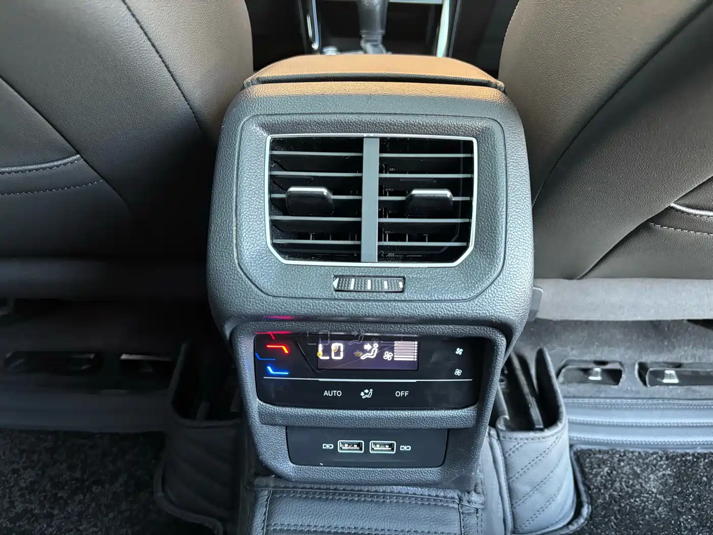 Volkswagen Tayron 2020 330TSI 2WD Luxury Smart Edition фото 33