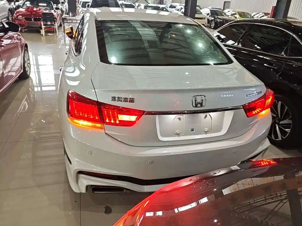 Honda Spirior 2017 2017 2.4L Luxury Edition
