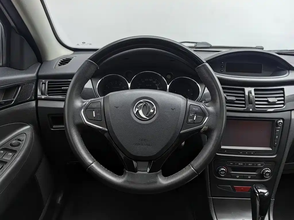 Dongfeng Aeolus Dongfeng Fengshen H30 2014 2014 CROSS 1.5L Automatic Deluxe