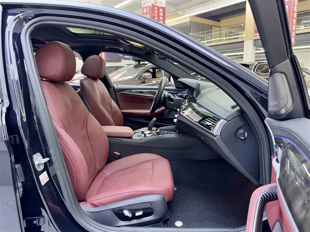 BMW 5 Series 2018 Facelift 530Li Exclusive M Sport Package фото 5