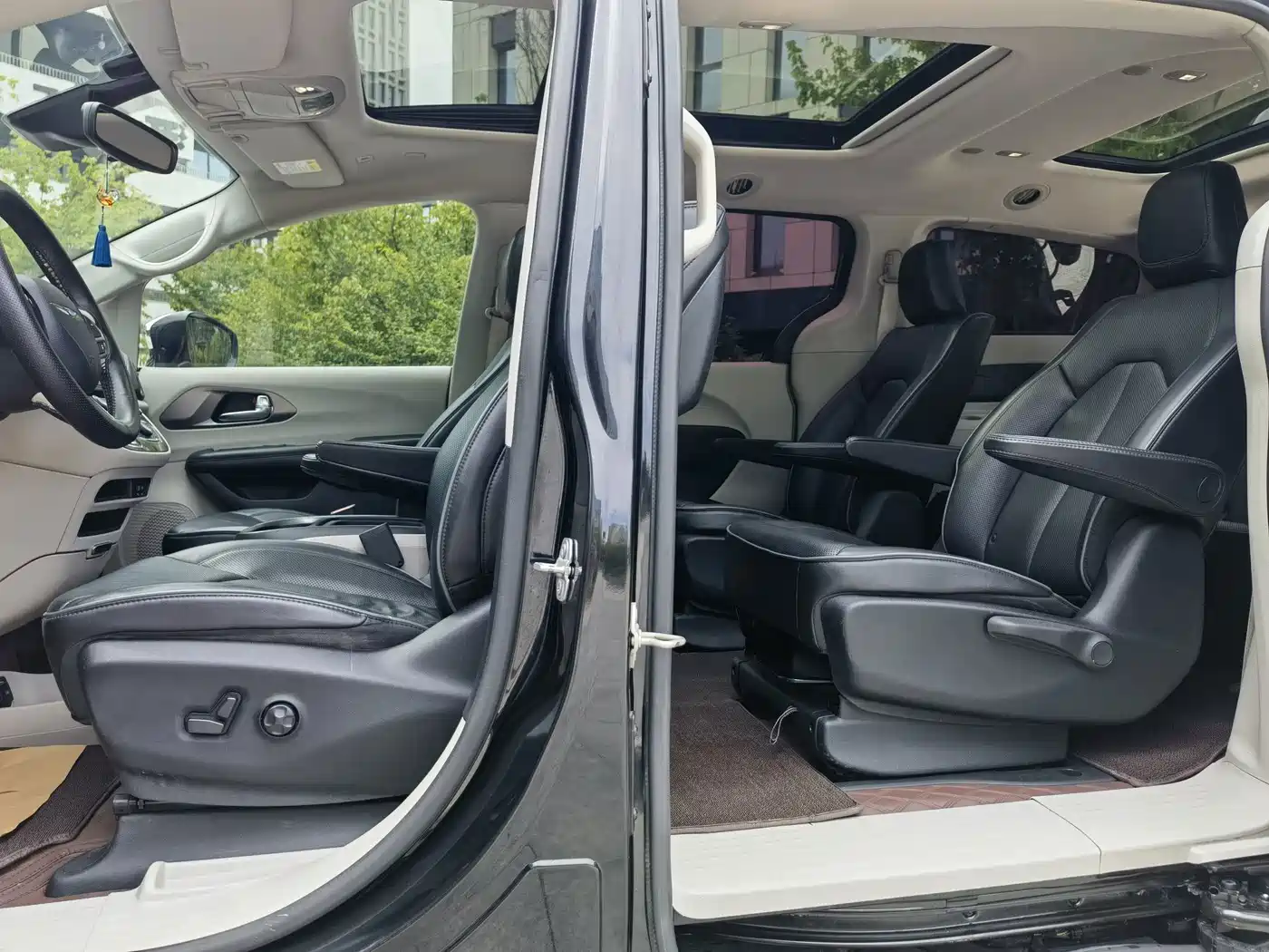 Chrysler Grand Caravan PHEV (Import) 2019 2019 3.6L Plug-in Hybrid