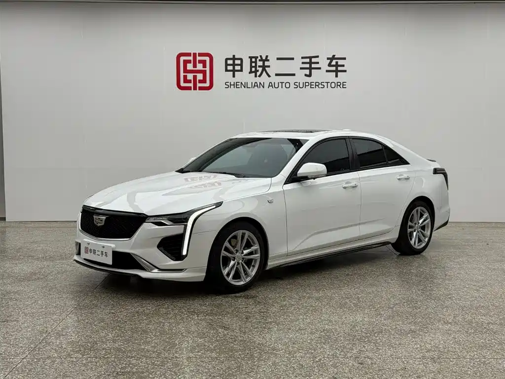 Cadillac CT4 2022 28T Fashion Style