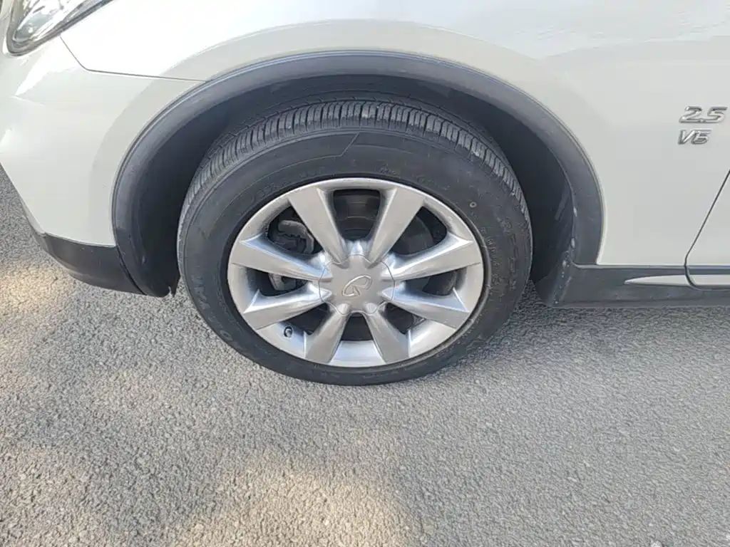 Infiniti QX50 2017 2015 2.5L Enjoyment Edition