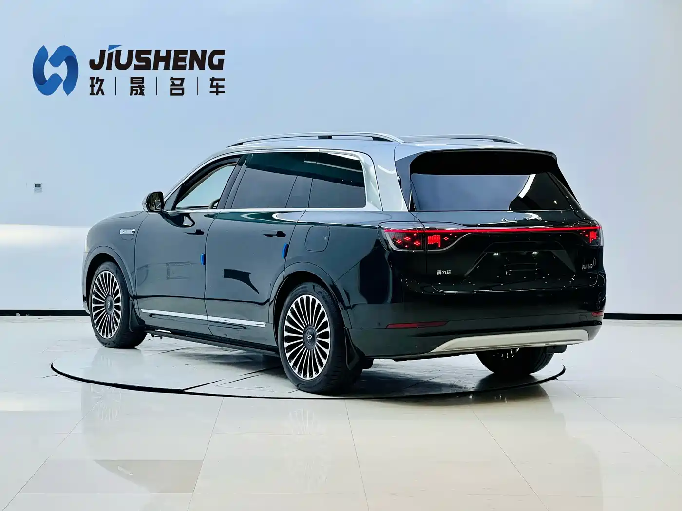 AITO Wenjie AITO M9 2024 Model Extended Range Ultra Edition 52kWh 5-Seater фото 2
