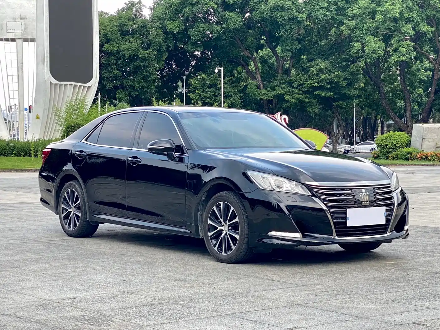 Toyota Crown 2018 2.0T Fashion Edition фото 3