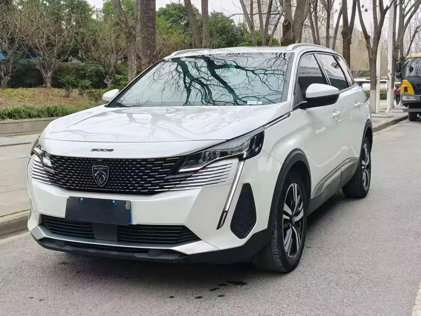 2023 Peugeot 5008
