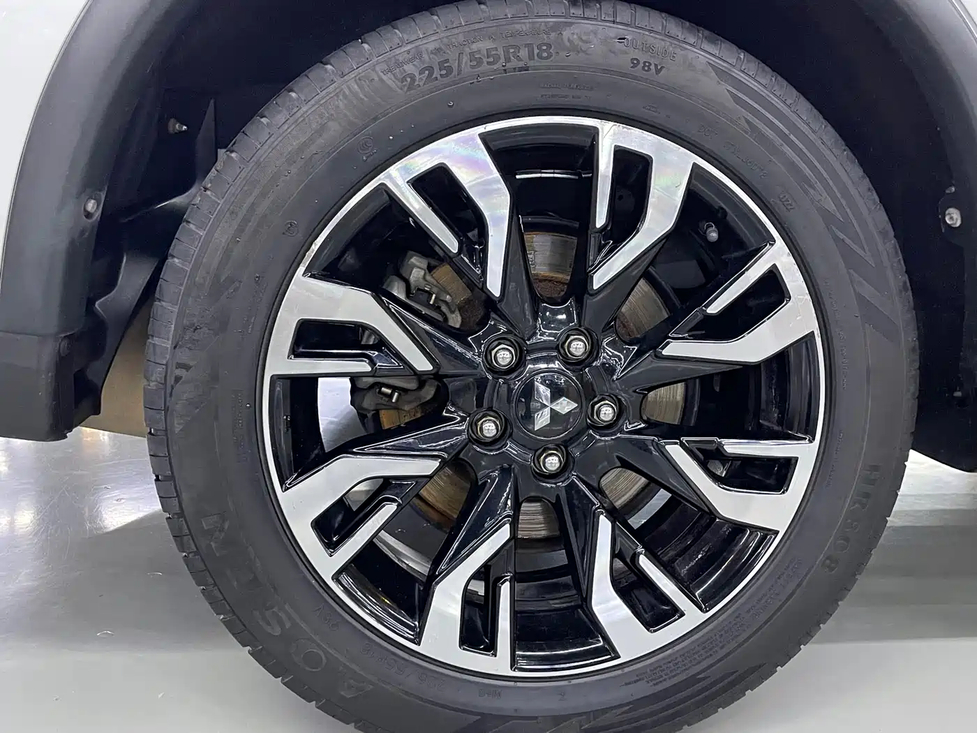 Mitsubishi Outlander 2018 2.4L 4WD Elite Edition 5-seater фото 18