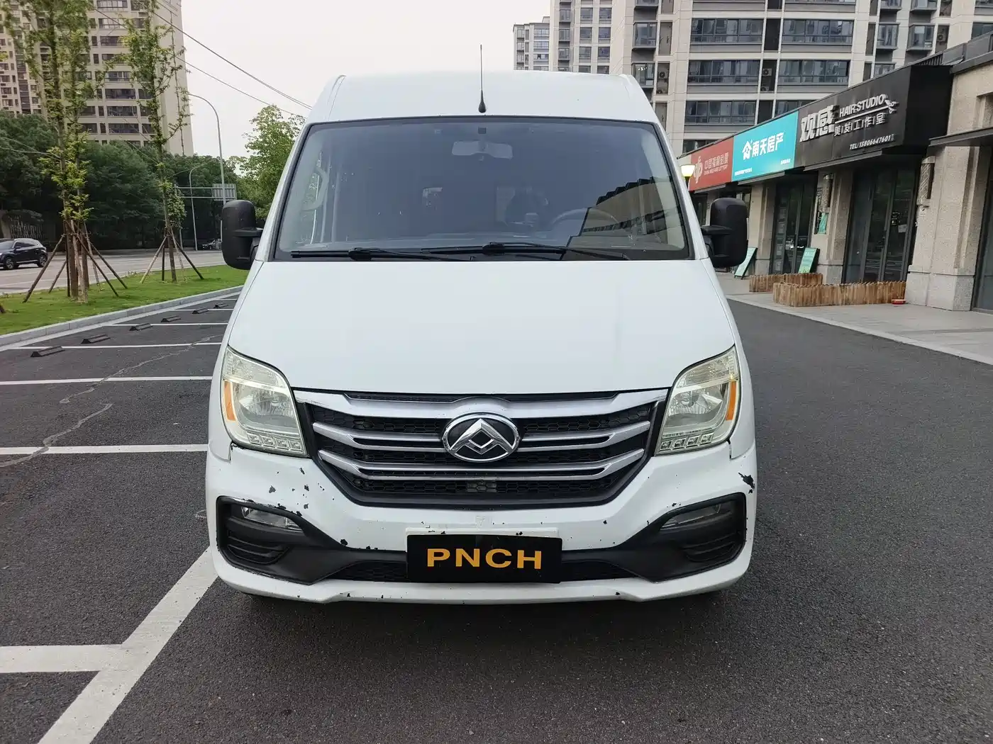 SAIC Maxus Xintu V80 2024 Aoyun 6AMT Long Wheelbase Medium Roof 147Ps 6/7/8/9-seater фото 2