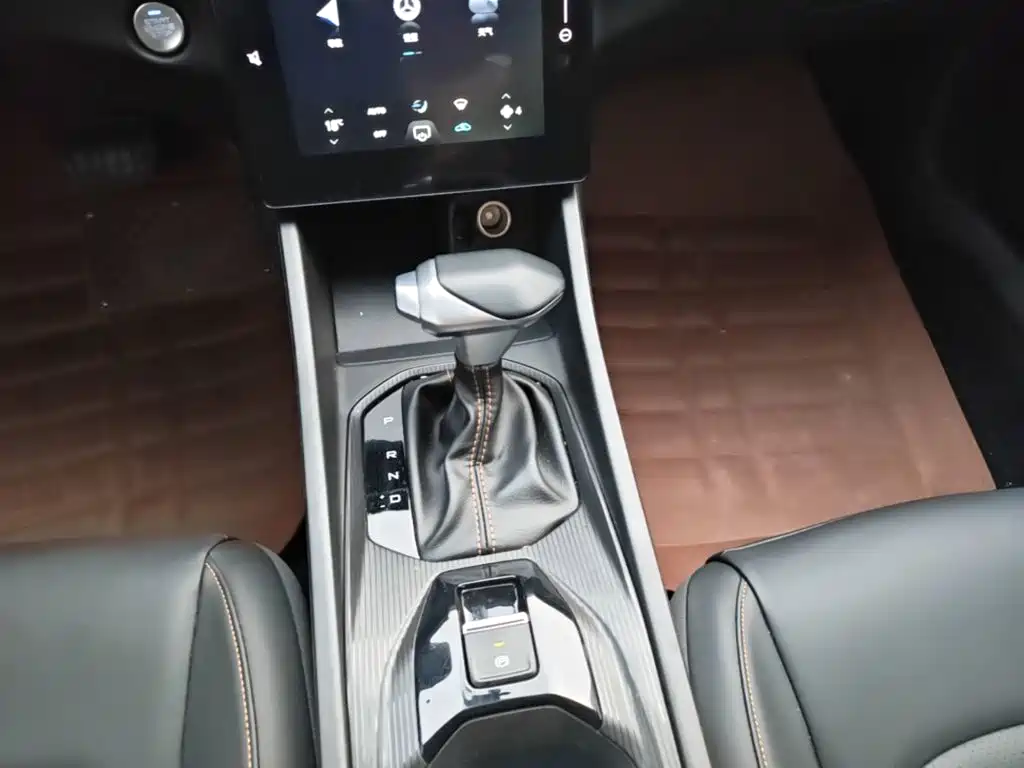 Dongfeng Aeolus Yixuan 2025 2025 1.5L Auto Luxury