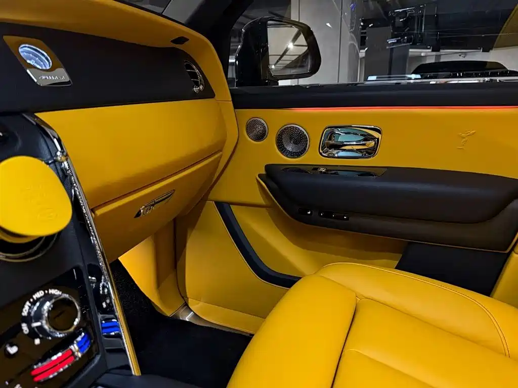 Rolls-Royce Cullinan 2024 2024 4-Seater