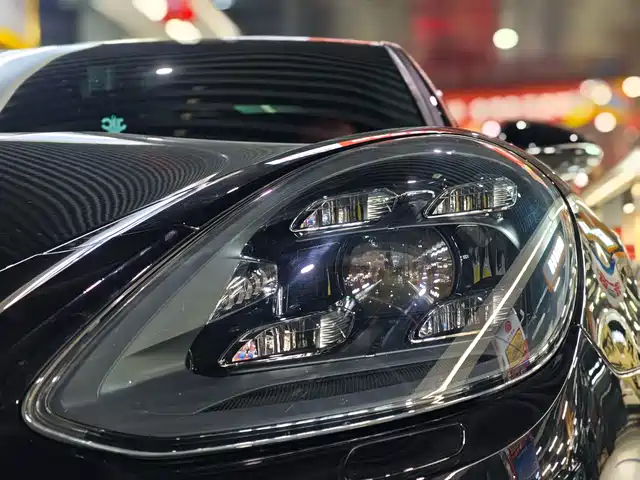 Porsche Panamera 2019 Panamera 2.9T — фото 3