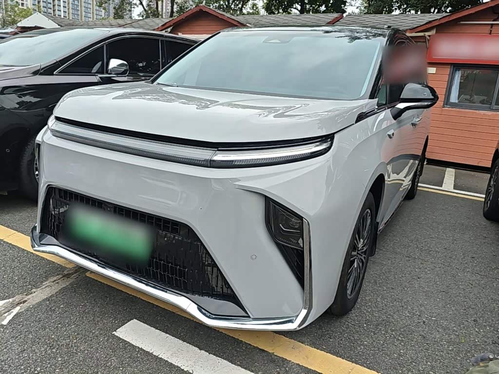 SAIC Maxus Dajia 9