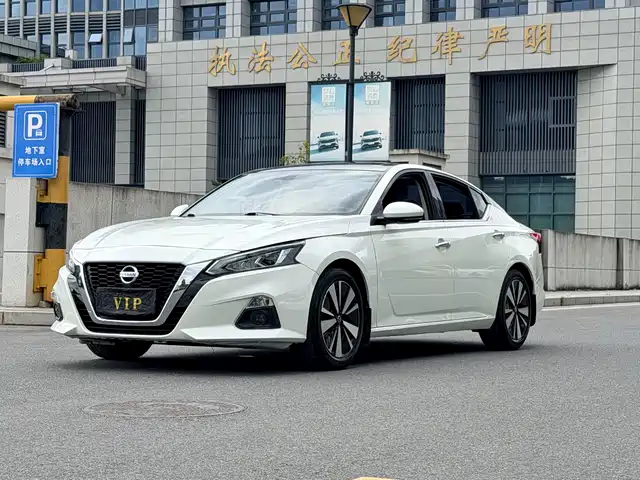 Nissan Teana 2022 2.0L XL-Upr Premium Edition
