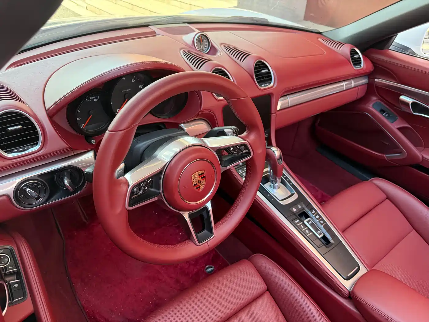Porsche 718 2018 Boxster 2.0T фото 13