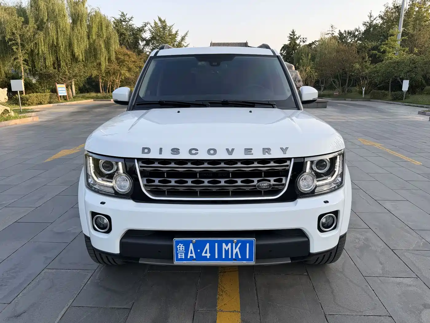 Land Rover Discovery 2015 3.0 SDV6 HSE Diesel фото 5