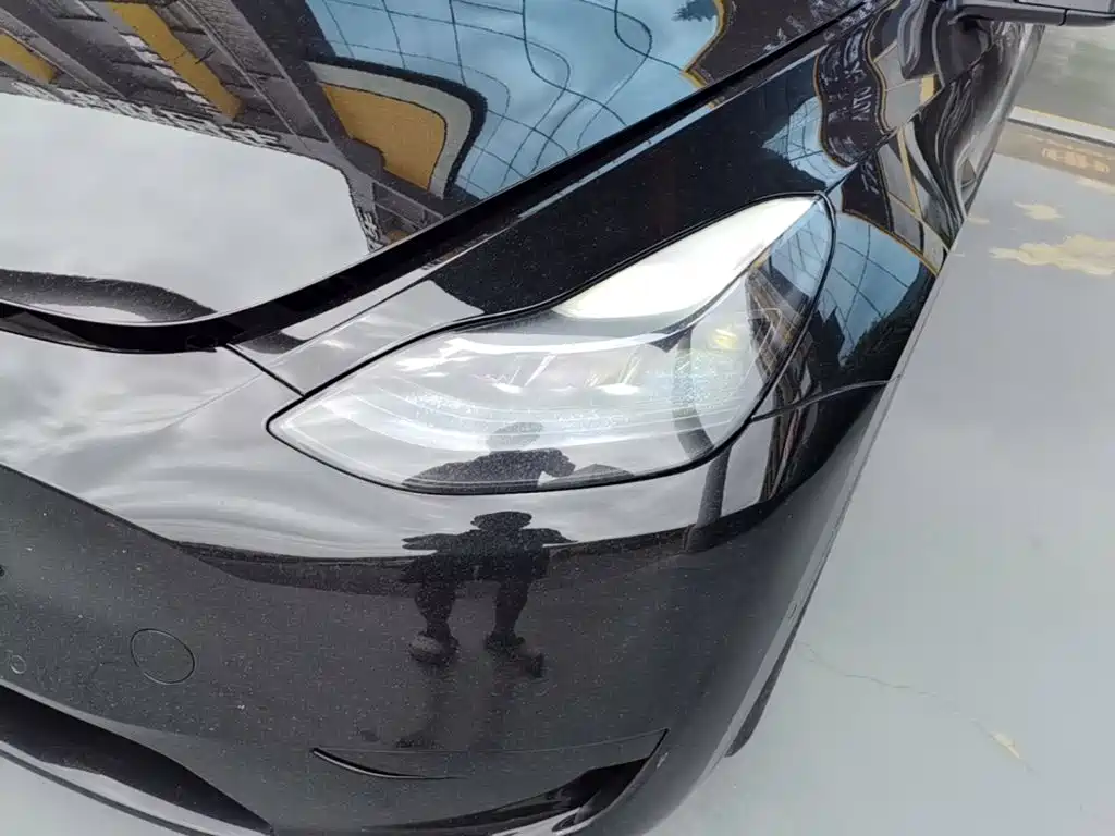 Фото 24 - Tesla Model Y