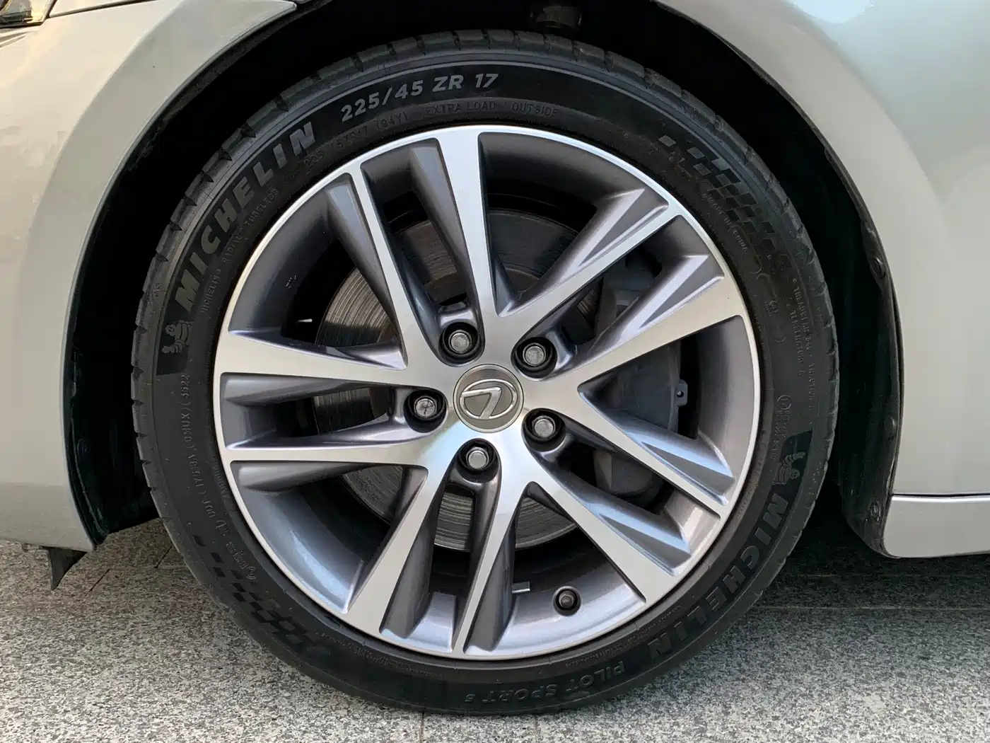 Lexus IS 2018 2017 300 F SPORT