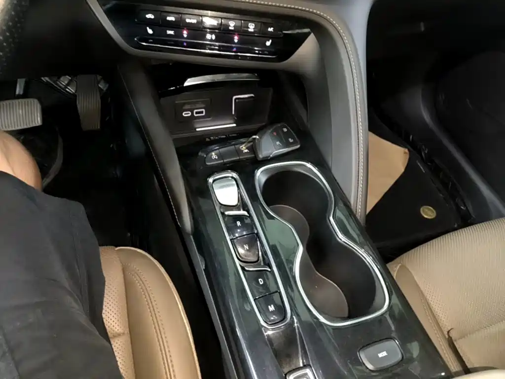 Buick Envision Plus 2022 2022 Enclave Plus 652T 5-Seater Luxury