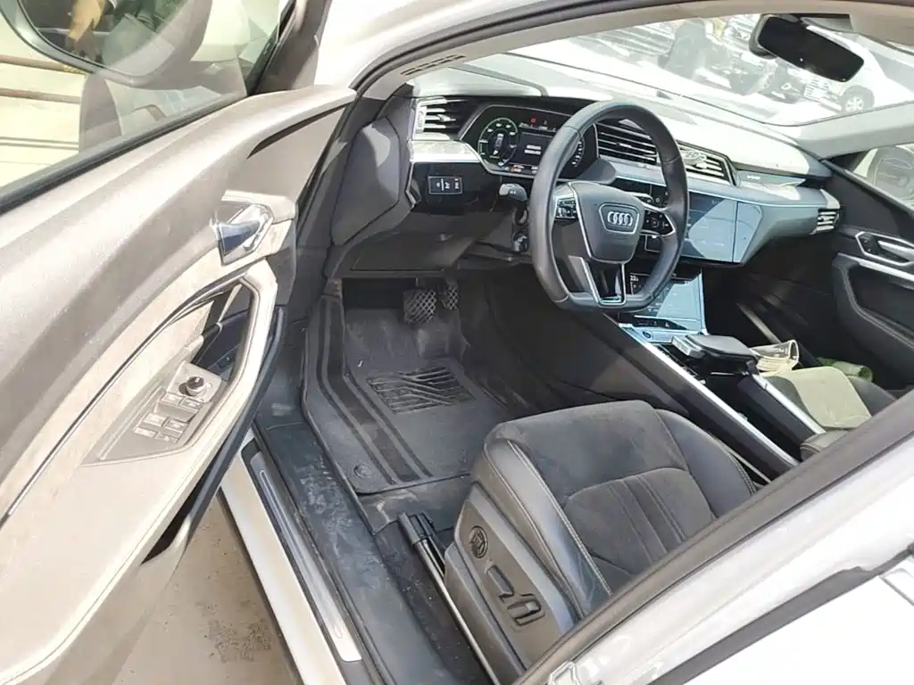 Audi e-tron 2023 2021 50 quattro Exclusive Selection