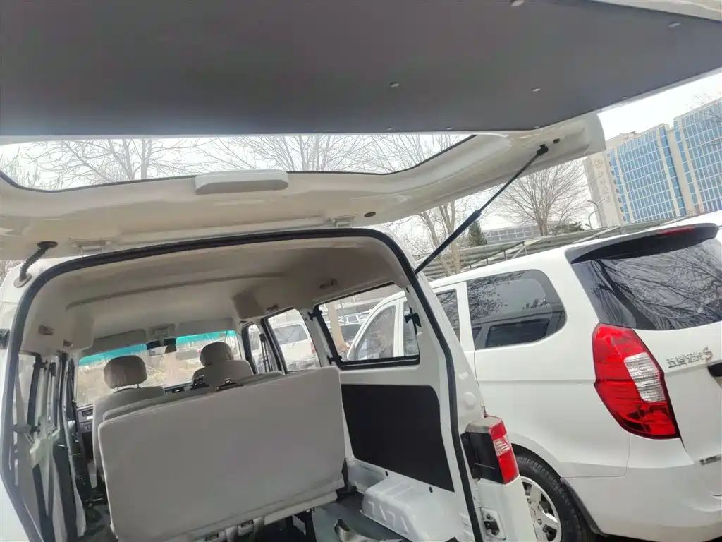 Jinbei Little Sea Lion X30 2024 2023 1.5L Super Comfort Bus 5/6/7 Seats Non-AC SWC15M