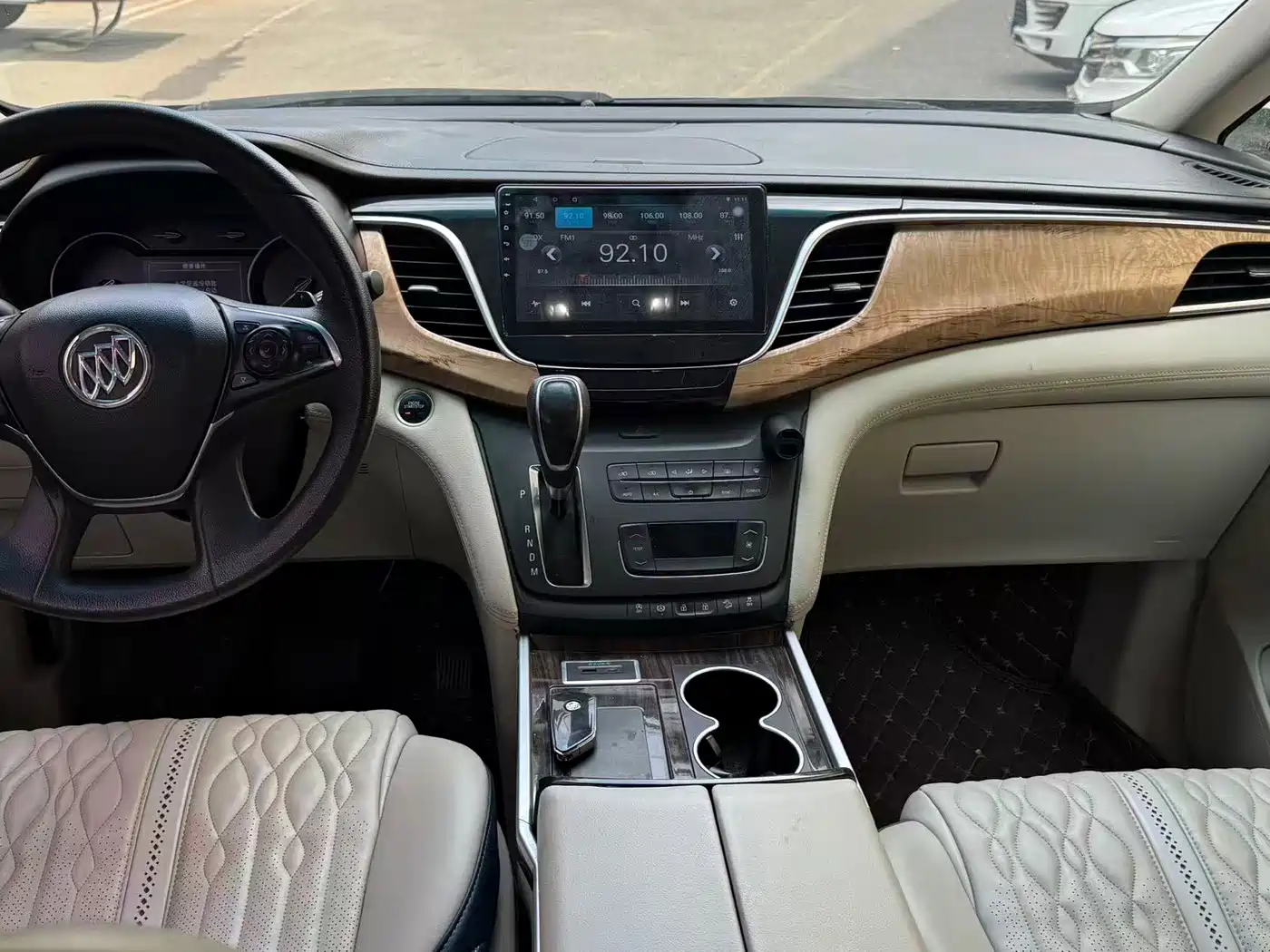 Фото 9 - Buick GL8