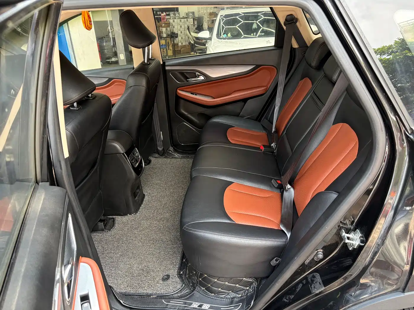 Фото 9 - Baojun 560