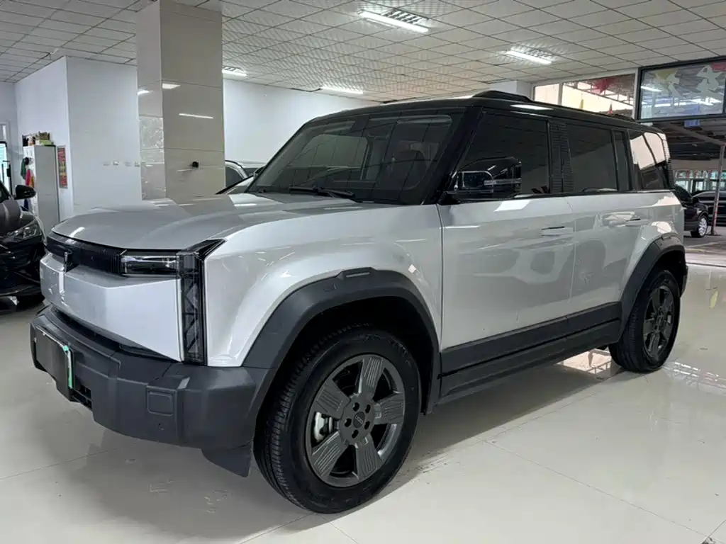 2025 iCAR 03