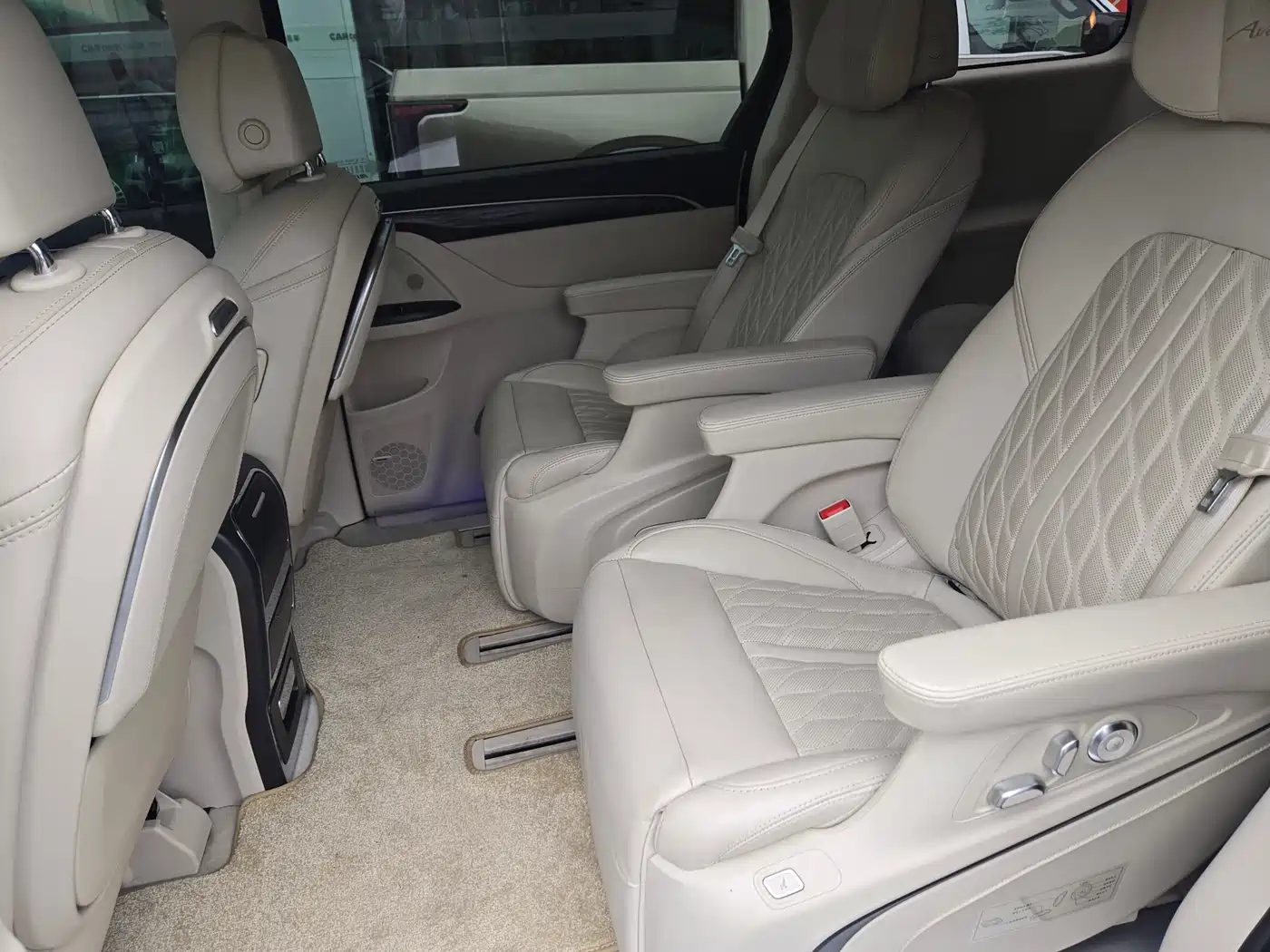 Buick GL8 2021 Avenir Aivia 6-Seater Elite Edition фото 8