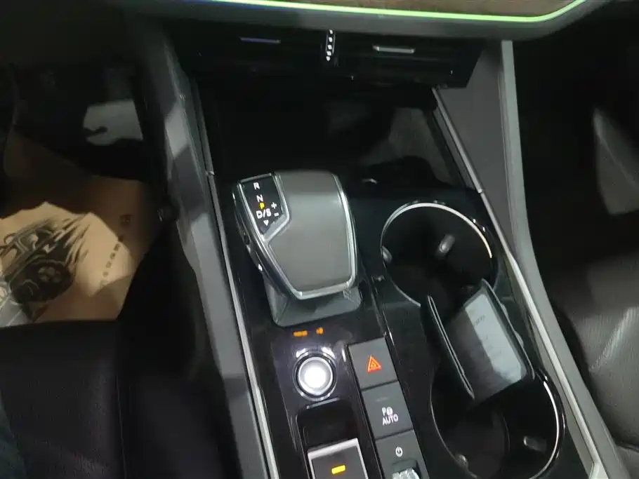 Volkswagen Touareg 2020 3.0TSI Enjoyment Edition China VI фото 16
