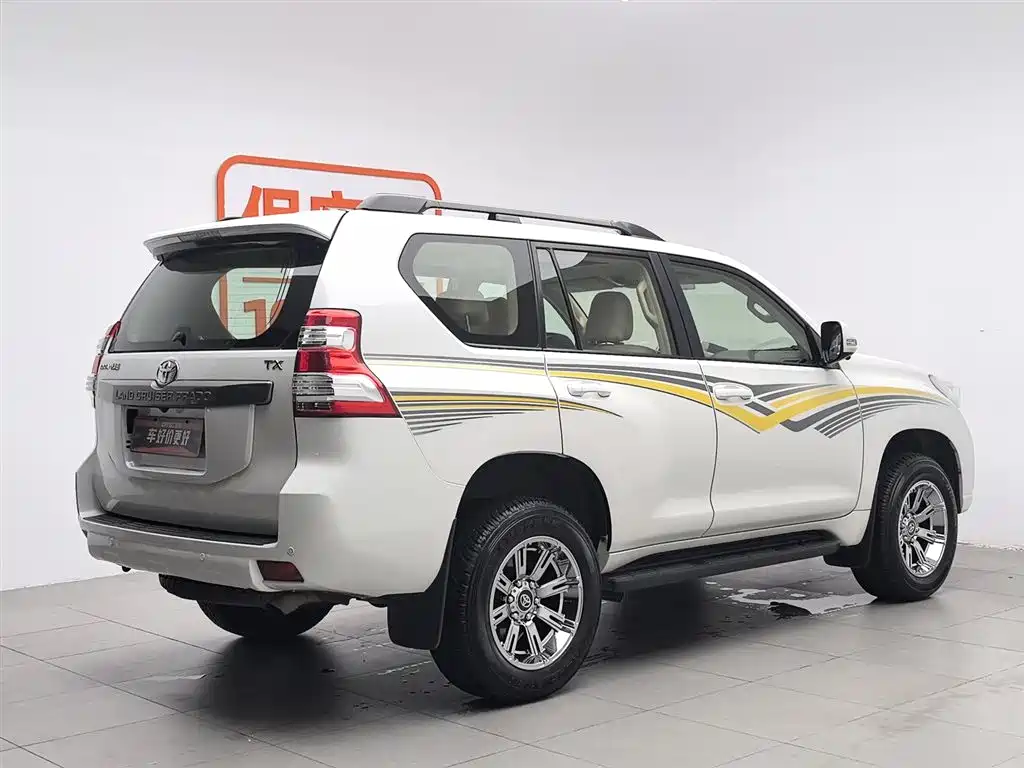 Toyota Prado 2015 2.7L Automatic Standard фото 2