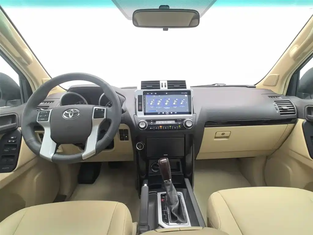 Toyota Prado 2015 2.7L Automatic Standard фото 5