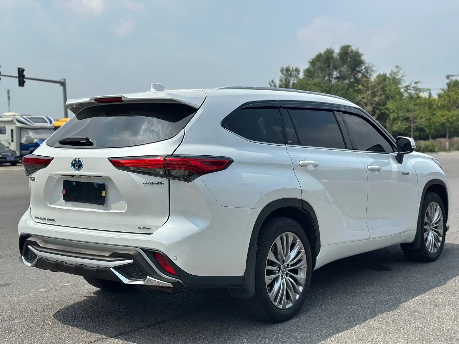 Photo 5 - Toyota Highlander