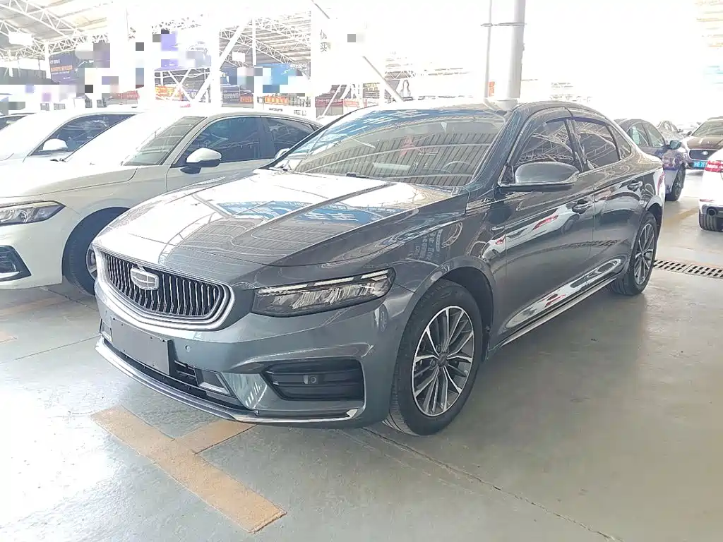 Фото 2 - Geely Preface