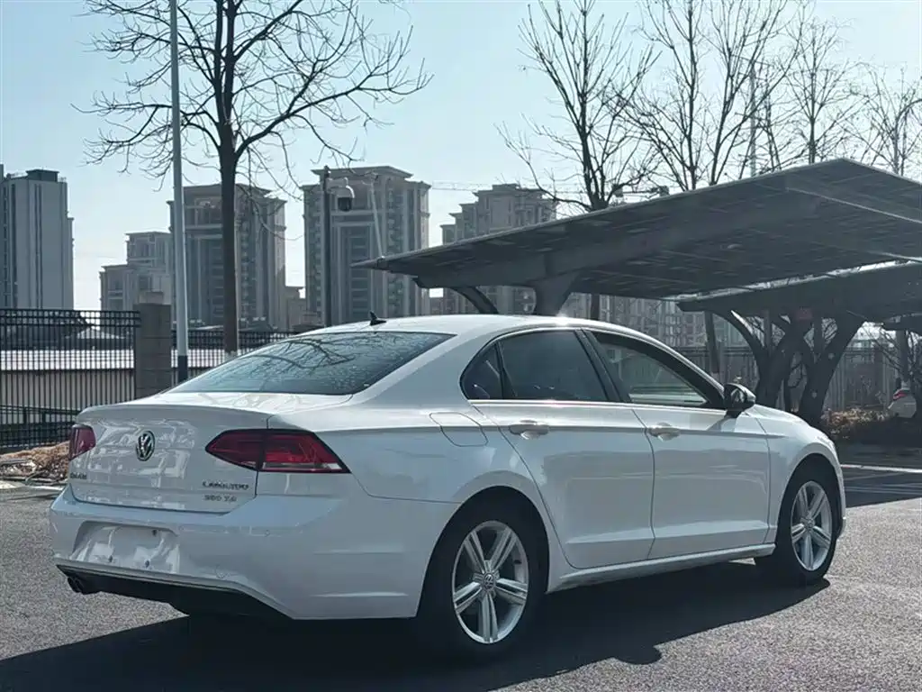 Volkswagen Lamando 2015 280TSI DSG Comfort фото 11
