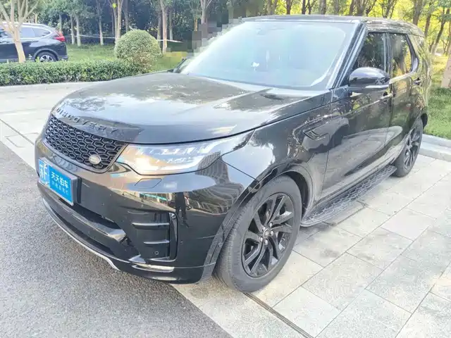 Land Rover Discovery 2020