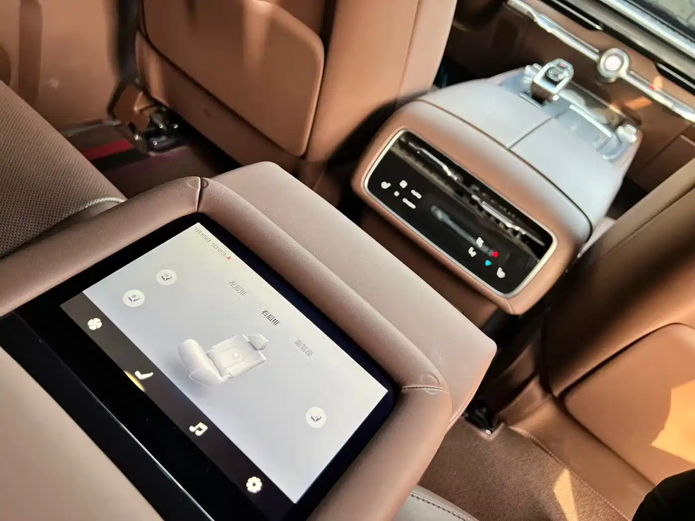 TANK TANK 700 NEW ENERGY