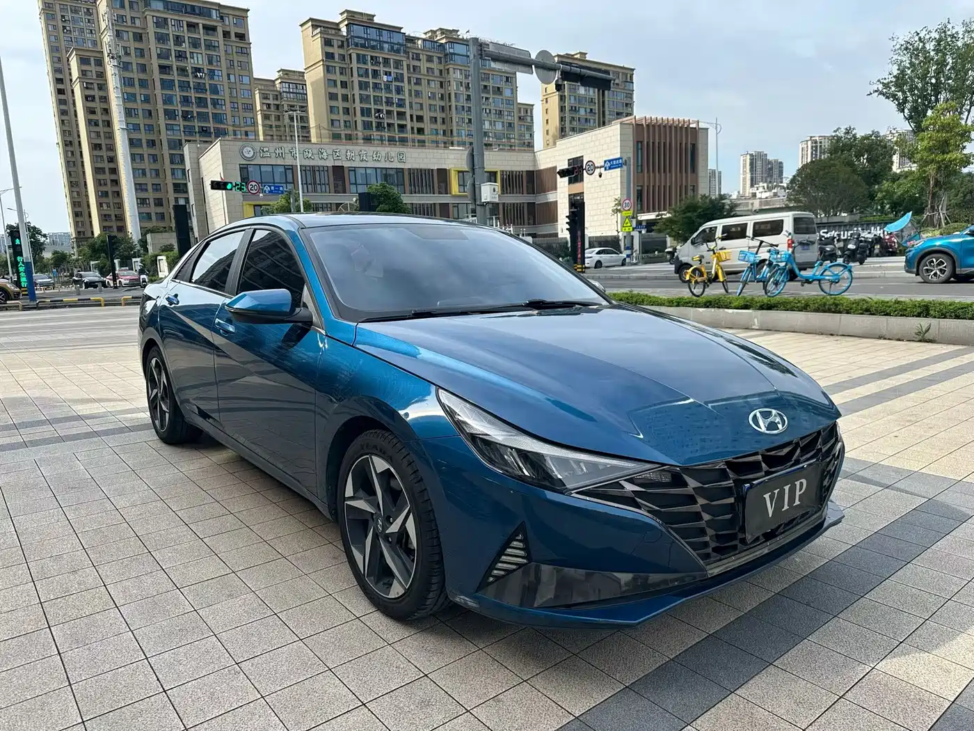 Hyundai Elantra 2022 1.5L CVT GLX Elite Edition фото 2