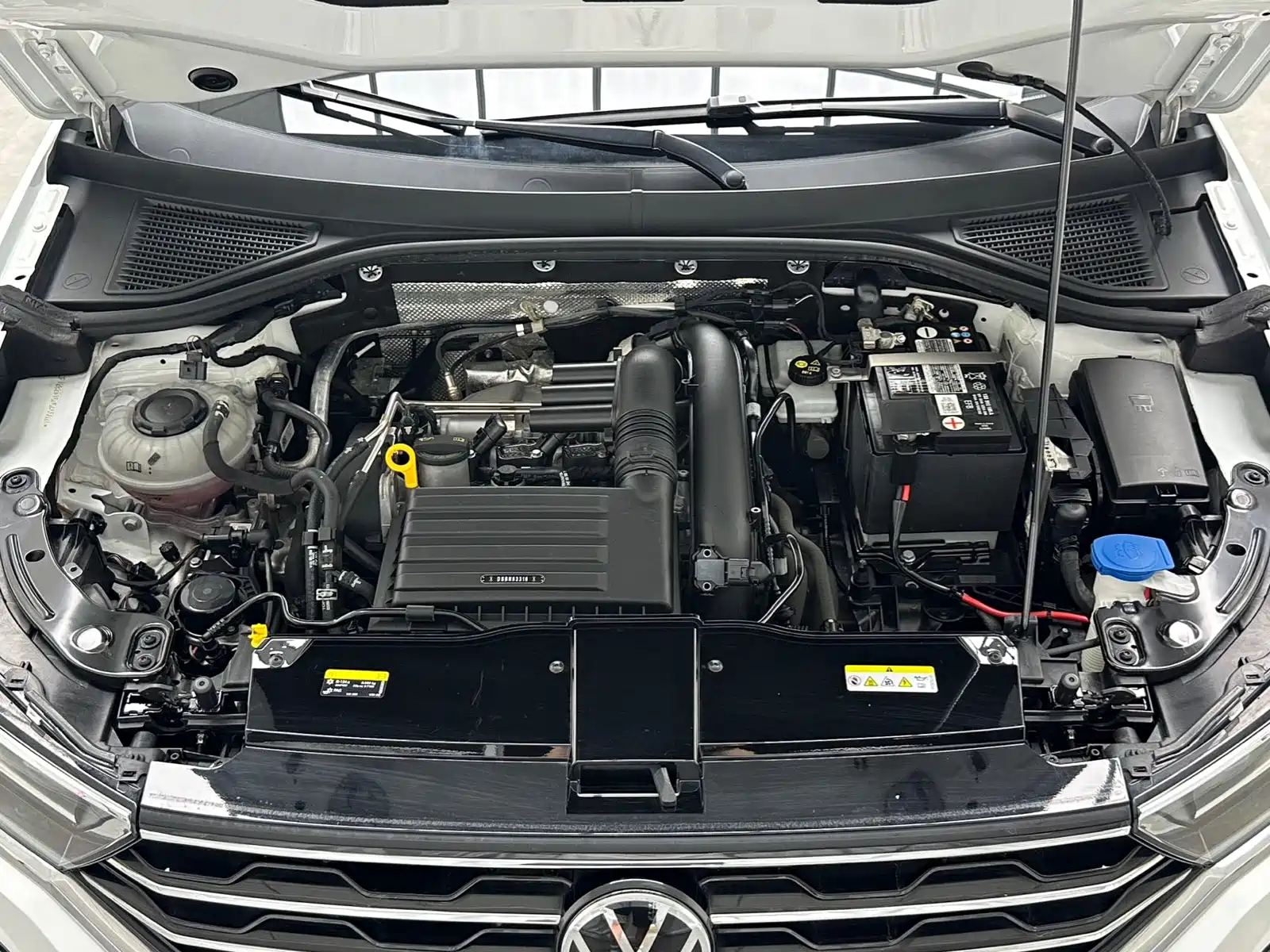 Фото 15 - Volkswagen T-ROC