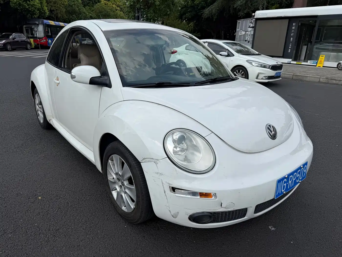 Volkswagen Beetle 2010 2010 Model 2.0 BlackOrange Comfort Edition