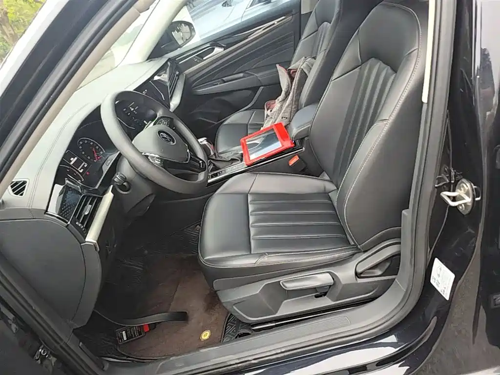 Volkswagen Passat 2021 Model 280TSI Business Edition фото 15
