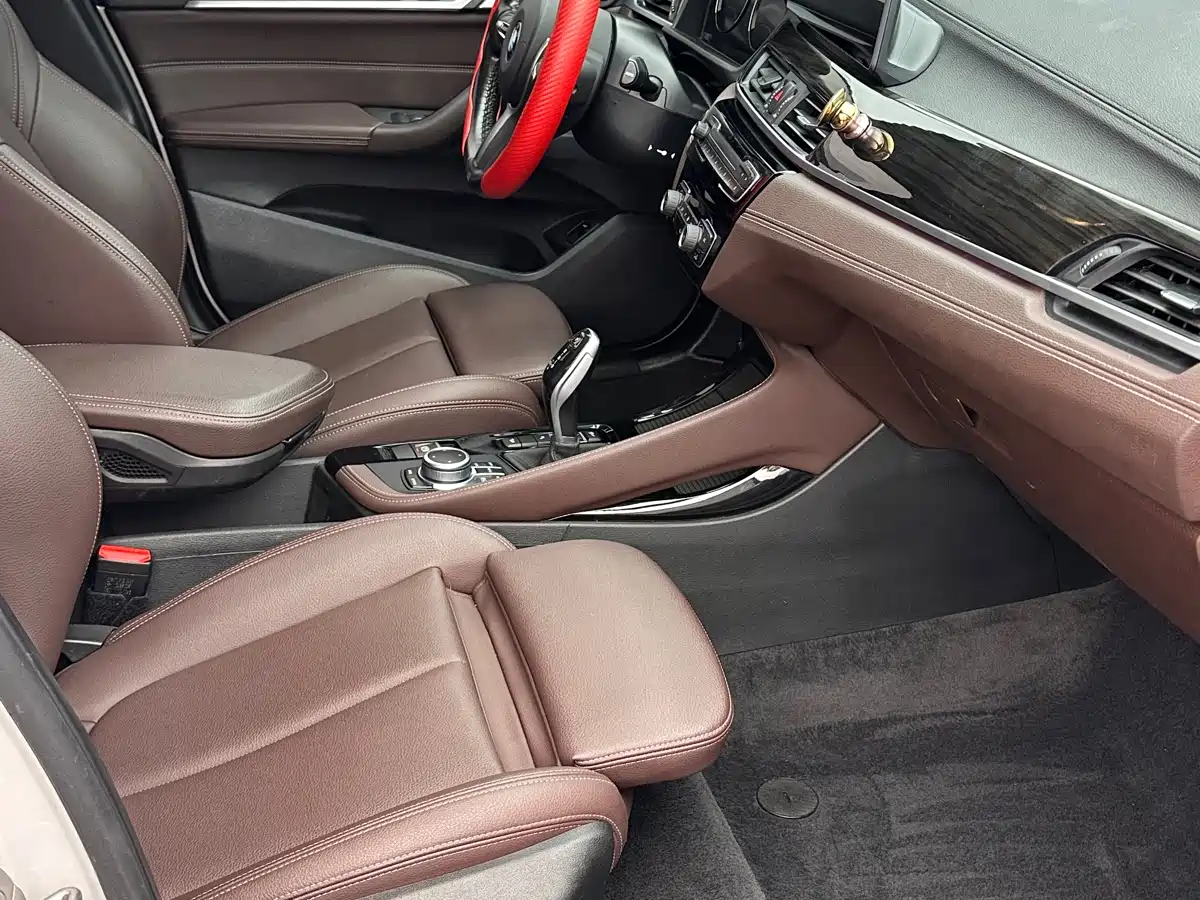 BMW X1 2021 xDrive25Li Exclusive фото 8