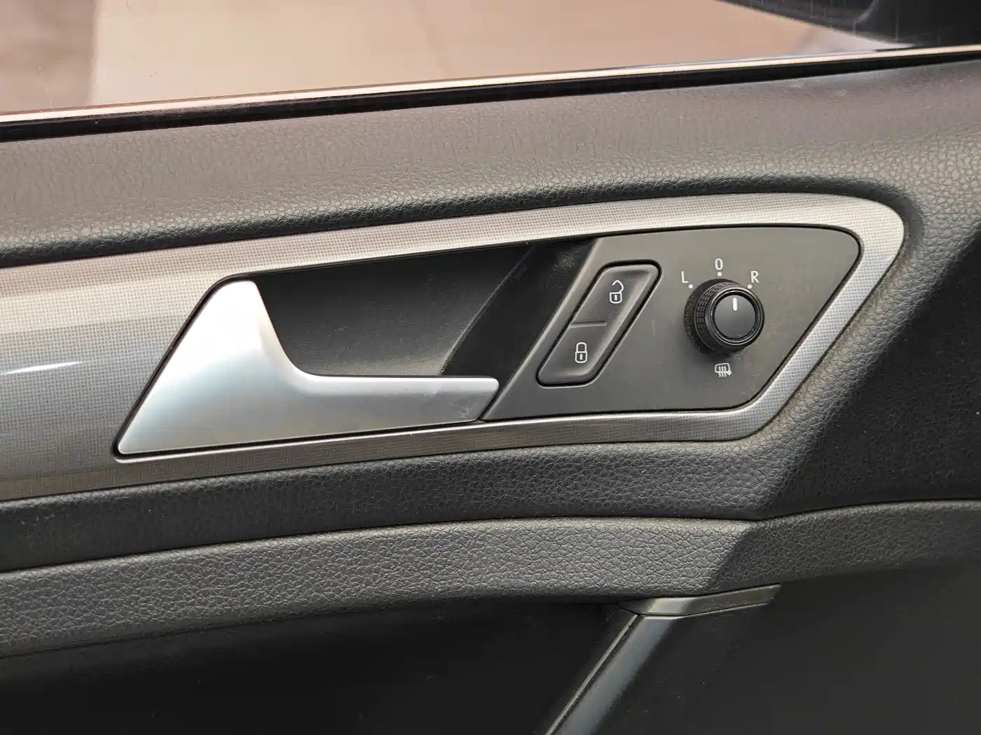 Volkswagen Golf 2015 1.6L Automatic Fashion фото 8