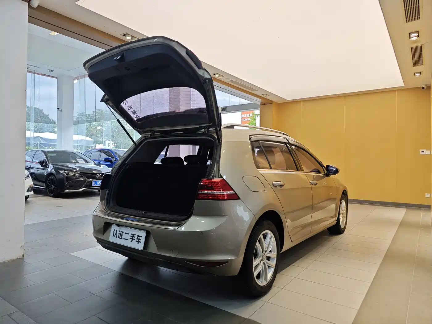 Volkswagen Golf 2015 1.6L Automatic Fashion фото 30