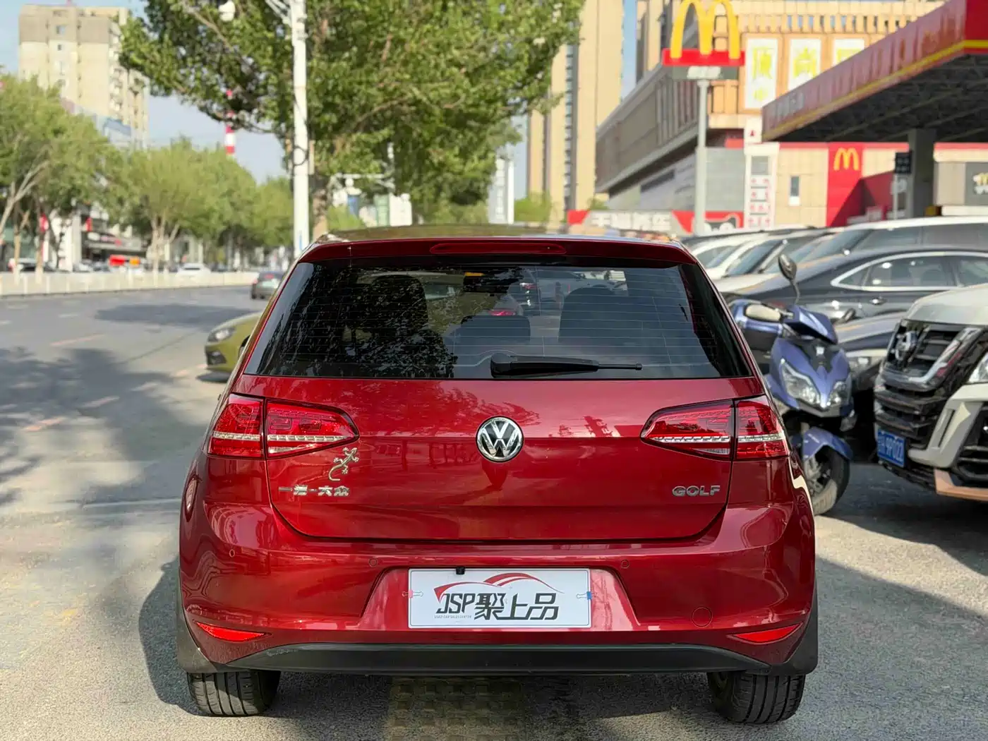 Volkswagen Golf 2015 1.6L Automatic Comfort фото 11