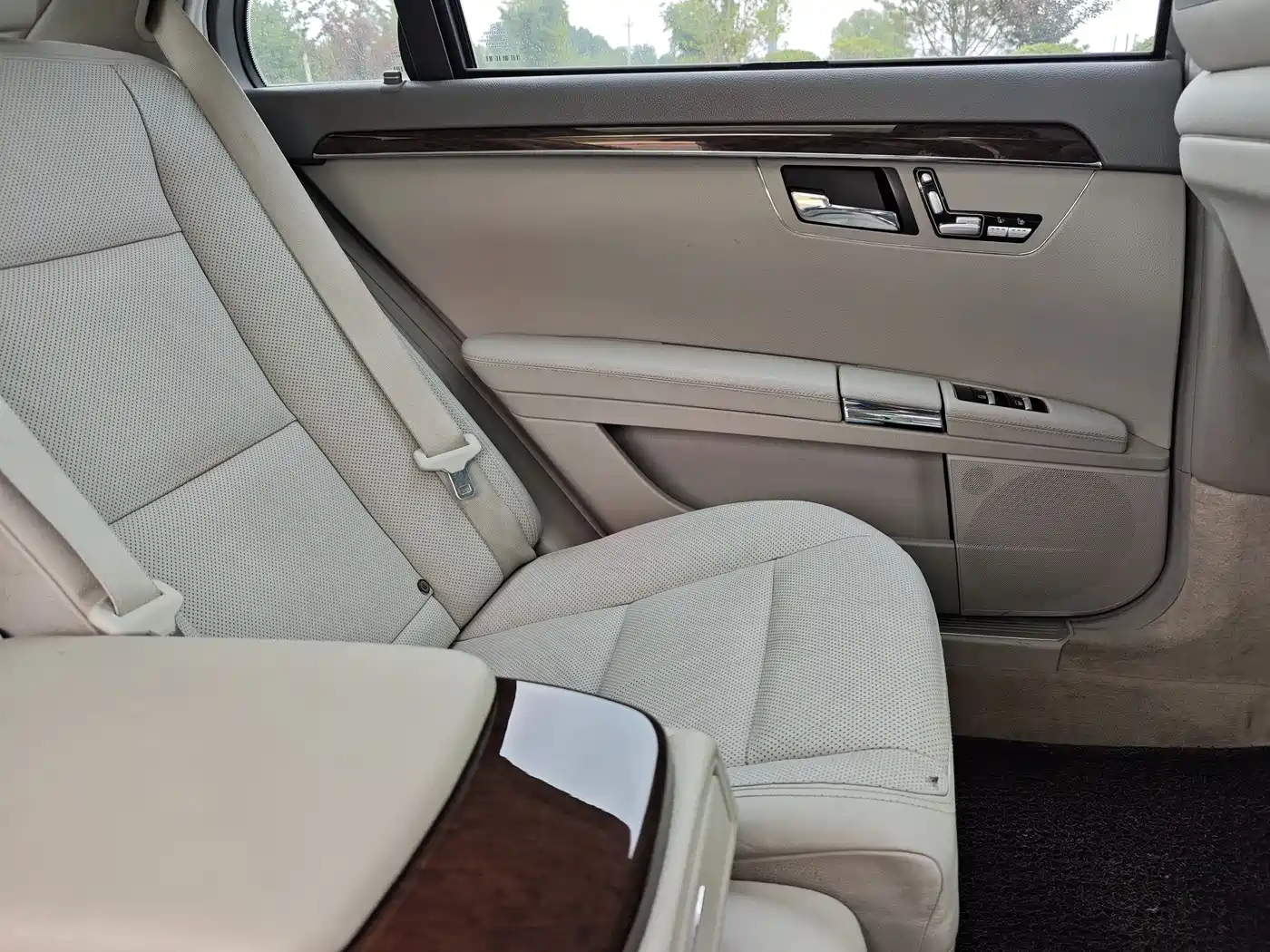 Mercedes-Benz S-Class 2012 S 300 L Business Grand Edition фото 15