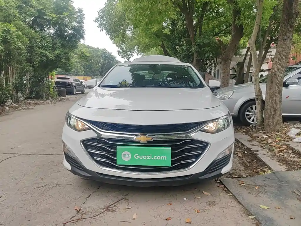 Фото 3 - Chevrolet Malibu XL