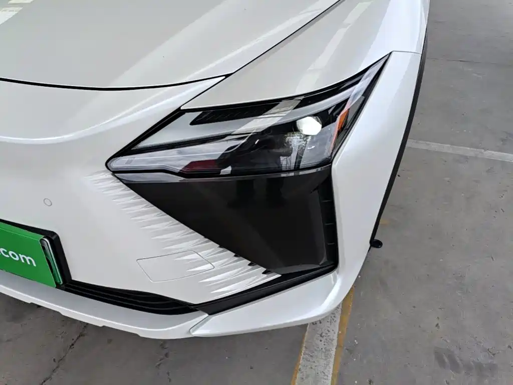 Lexus RZ 2024 2023 300e Long Range Luxury Edition