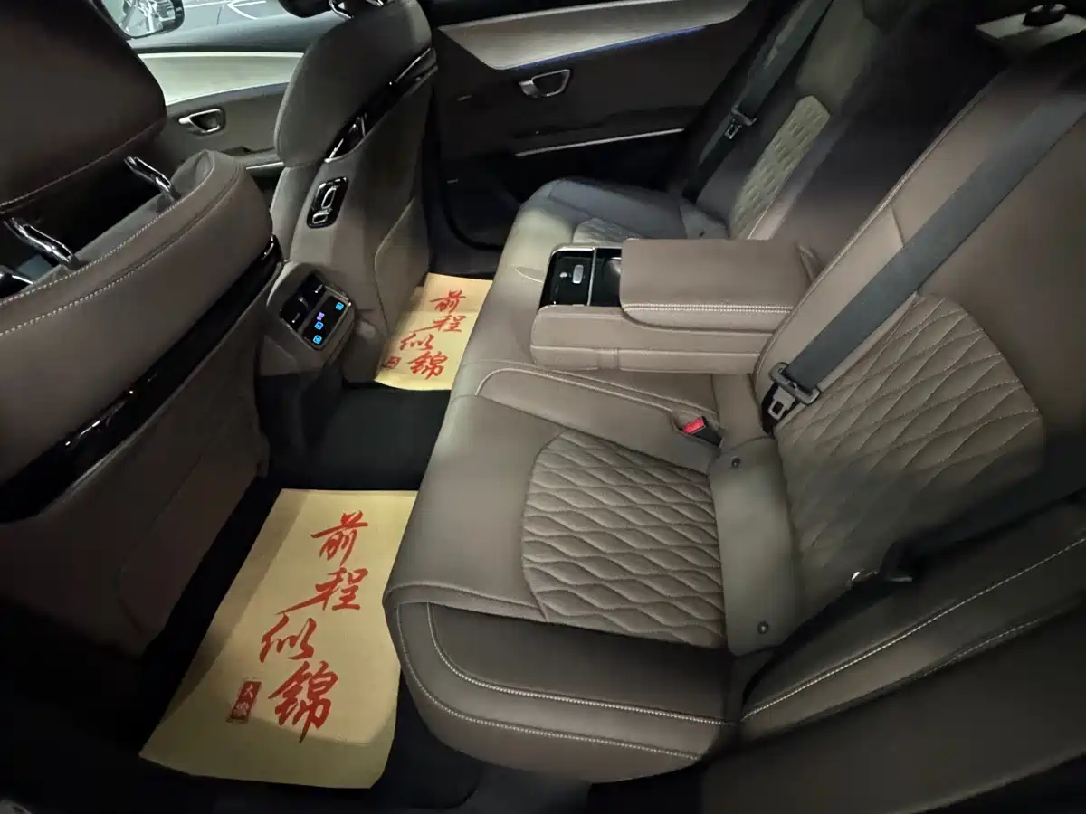 BYD Han 2025 DM-i Smart Driving Edition 125KM Honor фото 20